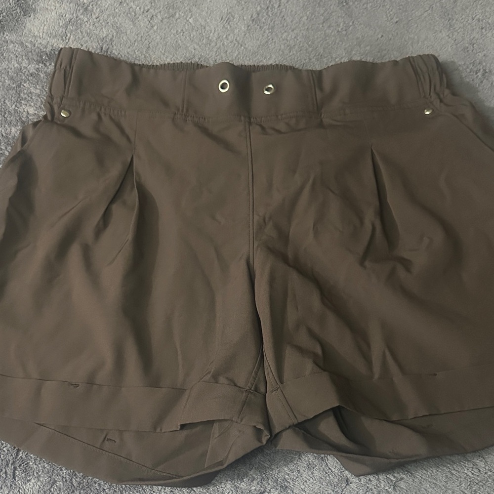 Mondetta High Waist Brown Shorts